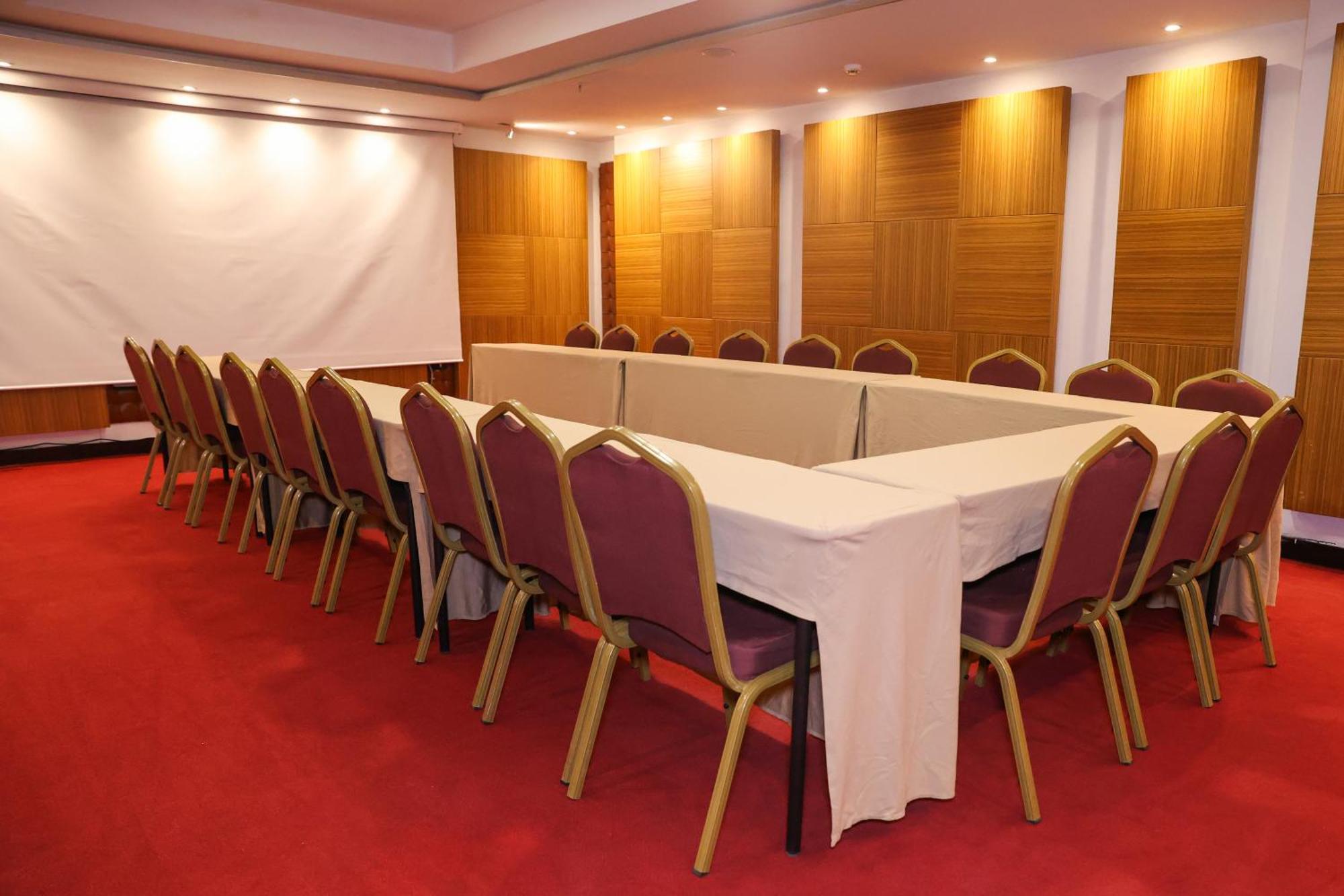 The Hera Platinum Hotel Istanbul Exterior photo